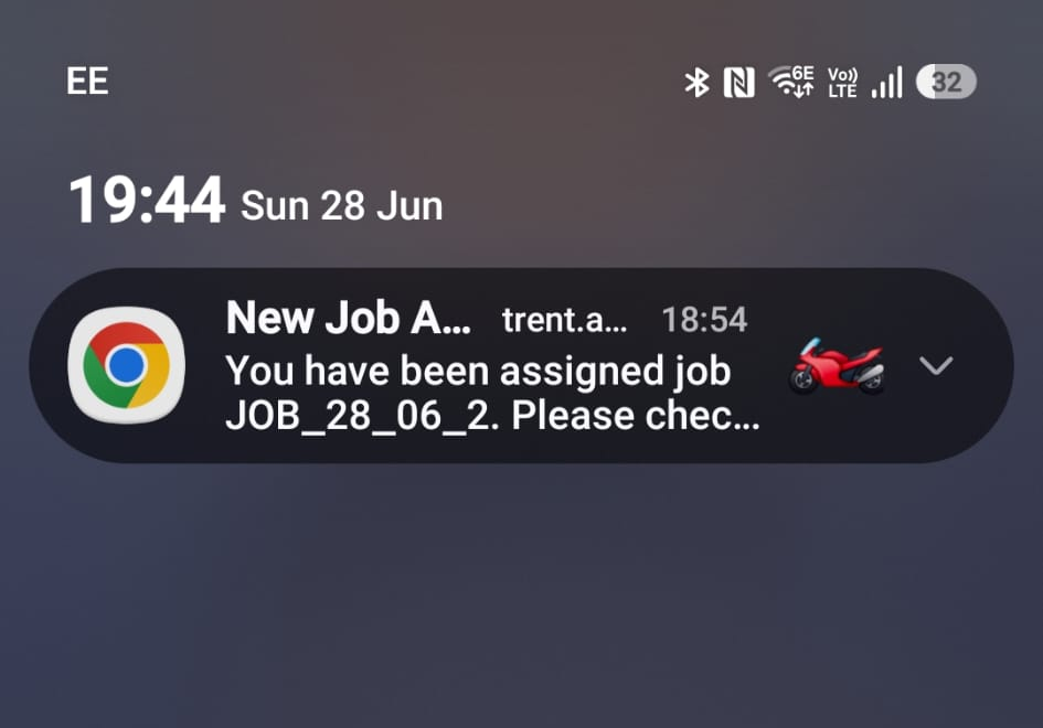 New job push notification on a phone